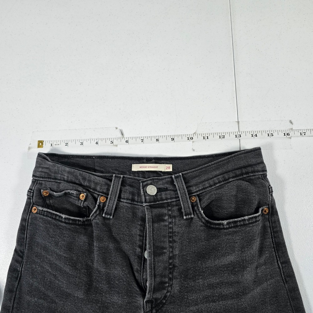 Levis Wedgie Straight Jeans Womens 28 Black Distressed High Rise Button Fly - Picture 4 of 9